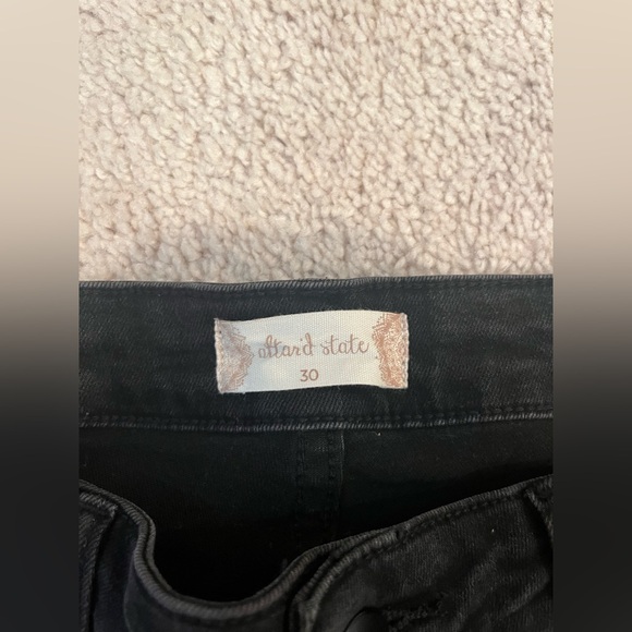 i am selling black jeans from altard state size 30 - Picture 3 of 3